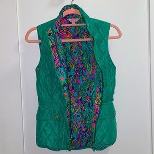 Like New Lilly Pulitzer Blake Vest Green Hot Spot